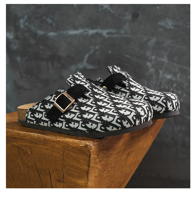 Comfortable Slip-On Slippers Spring 2026 Trendy Streetwear Mules Convenient Easy-To-Wear Breathable Flat Heel Design Sandals