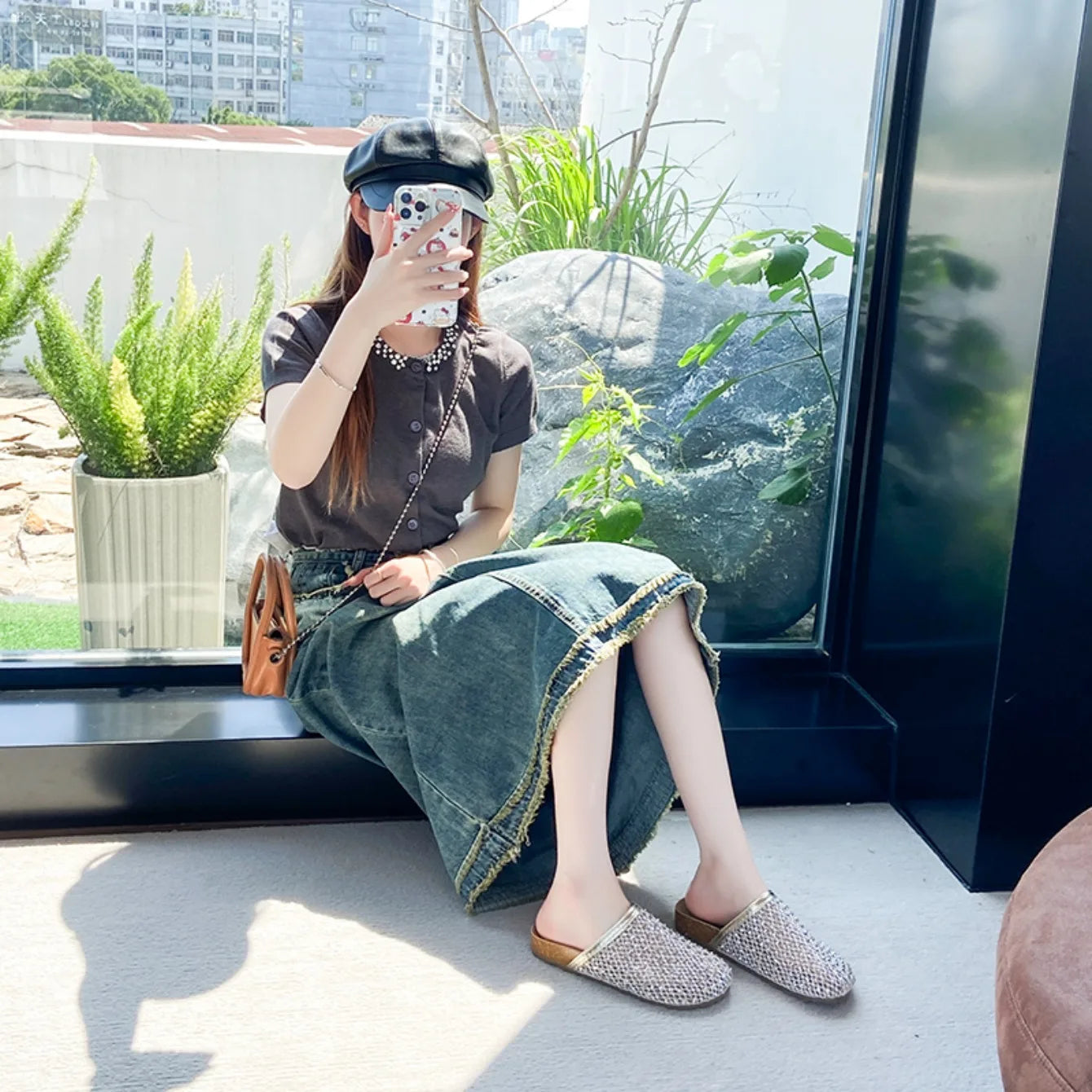 Women Slippers Summer 2025 New Luxury Brand Slippers Lightweight Round Head Shoes Water Diamond Large Flat Sandals Slides Women