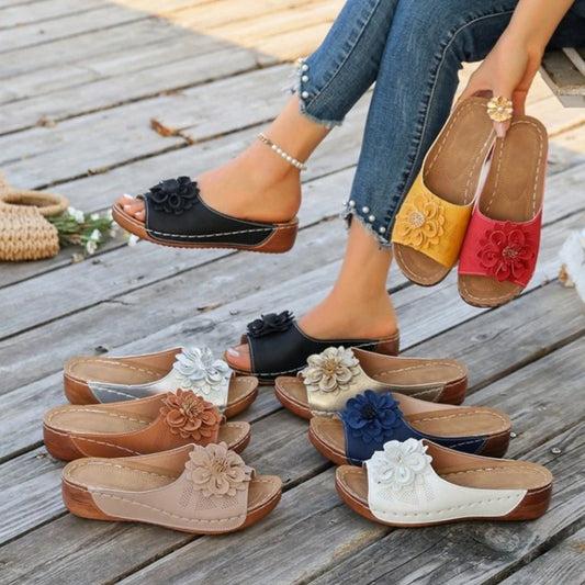 2026 New Women Slippers Elegant Platform Slippers Fashion Slides Women Casual Wedges Shoes Women Summer Soft Heels Sandals