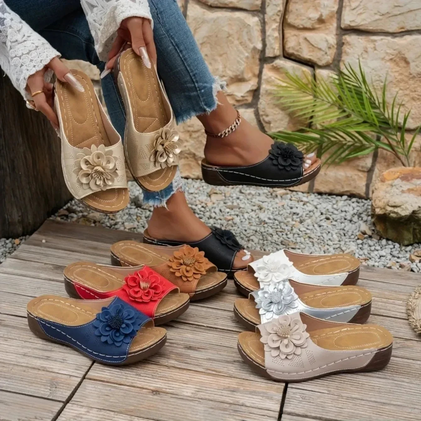 2026 New Women Slippers Elegant Platform Slippers Fashion Slides Women Casual Wedges Shoes Women Summer Soft Heels Sandals