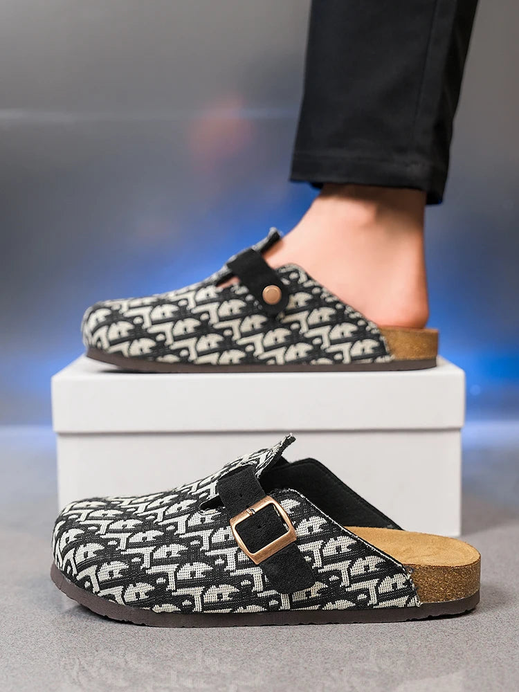 Comfortable Slip-On Slippers Spring 2026 Trendy Streetwear Mules Convenient Easy-To-Wear Breathable Flat Heel Design Sandals