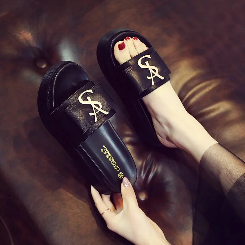 2025 Best-selling NEW Slippers Summer Shoes Women Platform Design Slides Fashion Letters Ladies Shoes Casual Slippers Salsnda