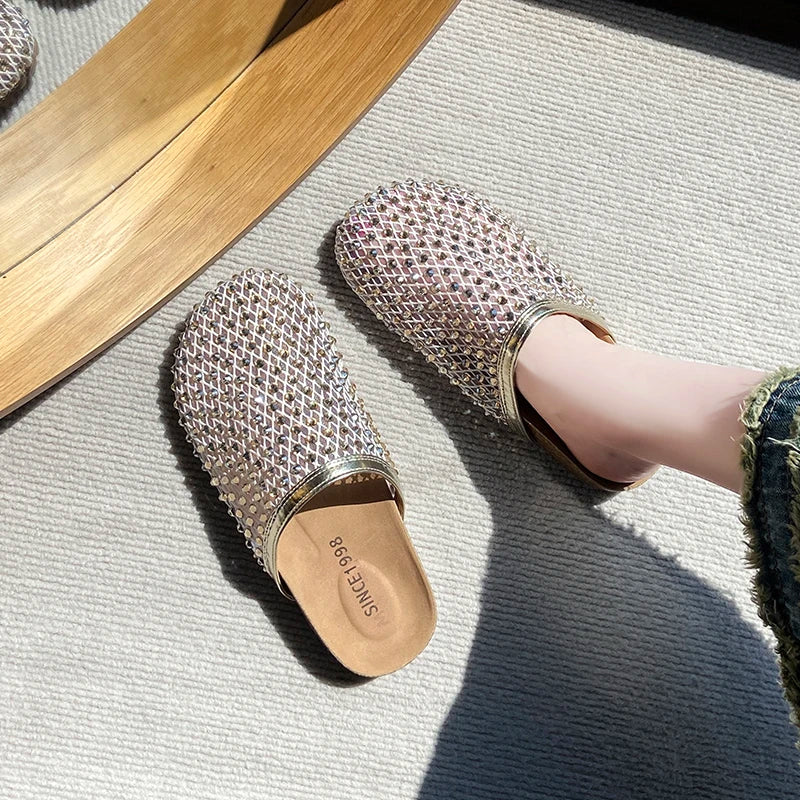 Women Slippers Summer 2025 New Luxury Brand Slippers Lightweight Round Head Shoes Water Diamond Large Flat Sandals Slides Women