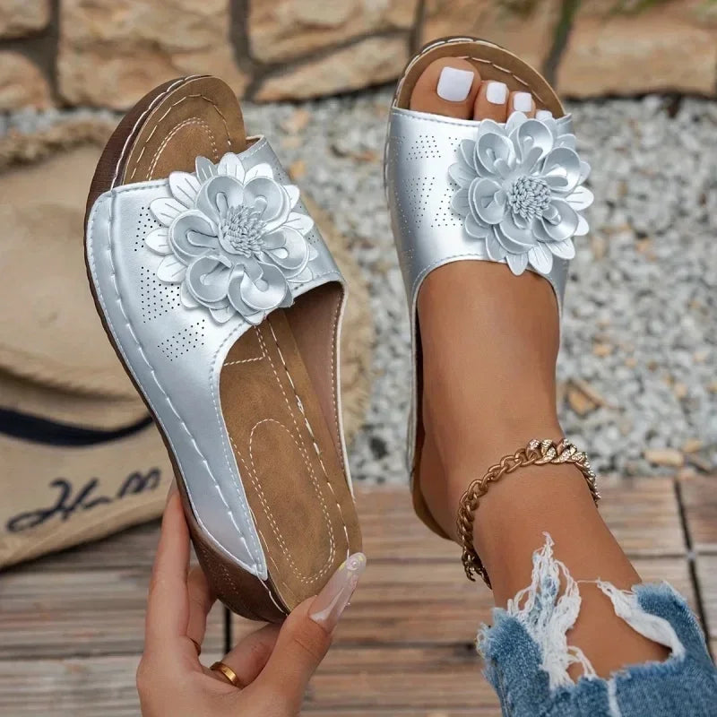 2026 New Women Slippers Elegant Platform Slippers Fashion Slides Women Casual Wedges Shoes Women Summer Soft Heels Sandals
