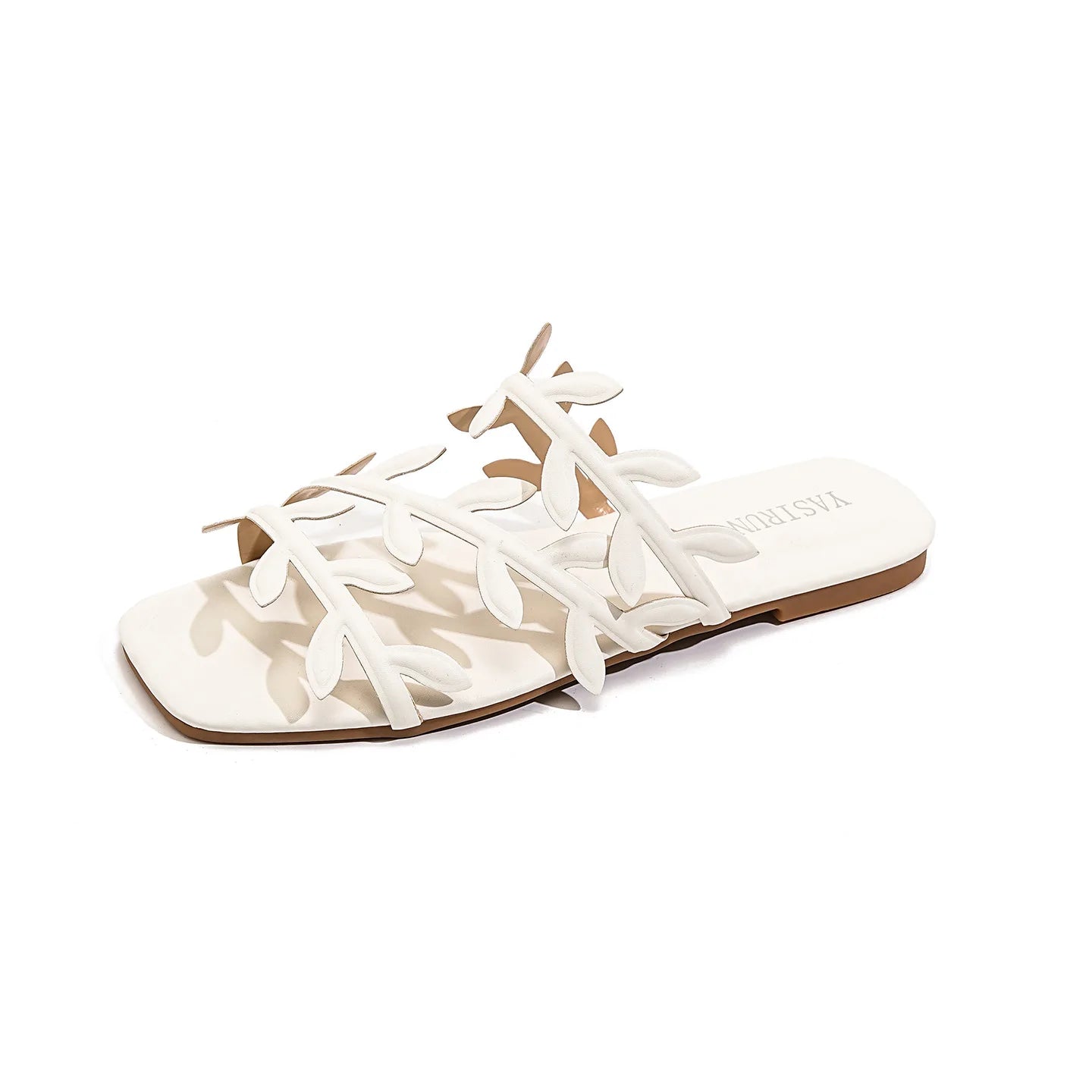 Women's Slippers Fashion Maple Leaf Decoration Design Slippers 2026 Summer Beach Slippers for Women Outdoor Non Slip Flat Slides