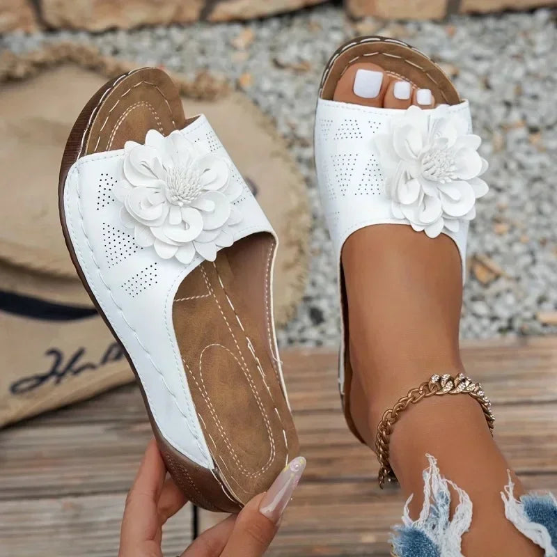 2026 New Women Slippers Elegant Platform Slippers Fashion Slides Women Casual Wedges Shoes Women Summer Soft Heels Sandals