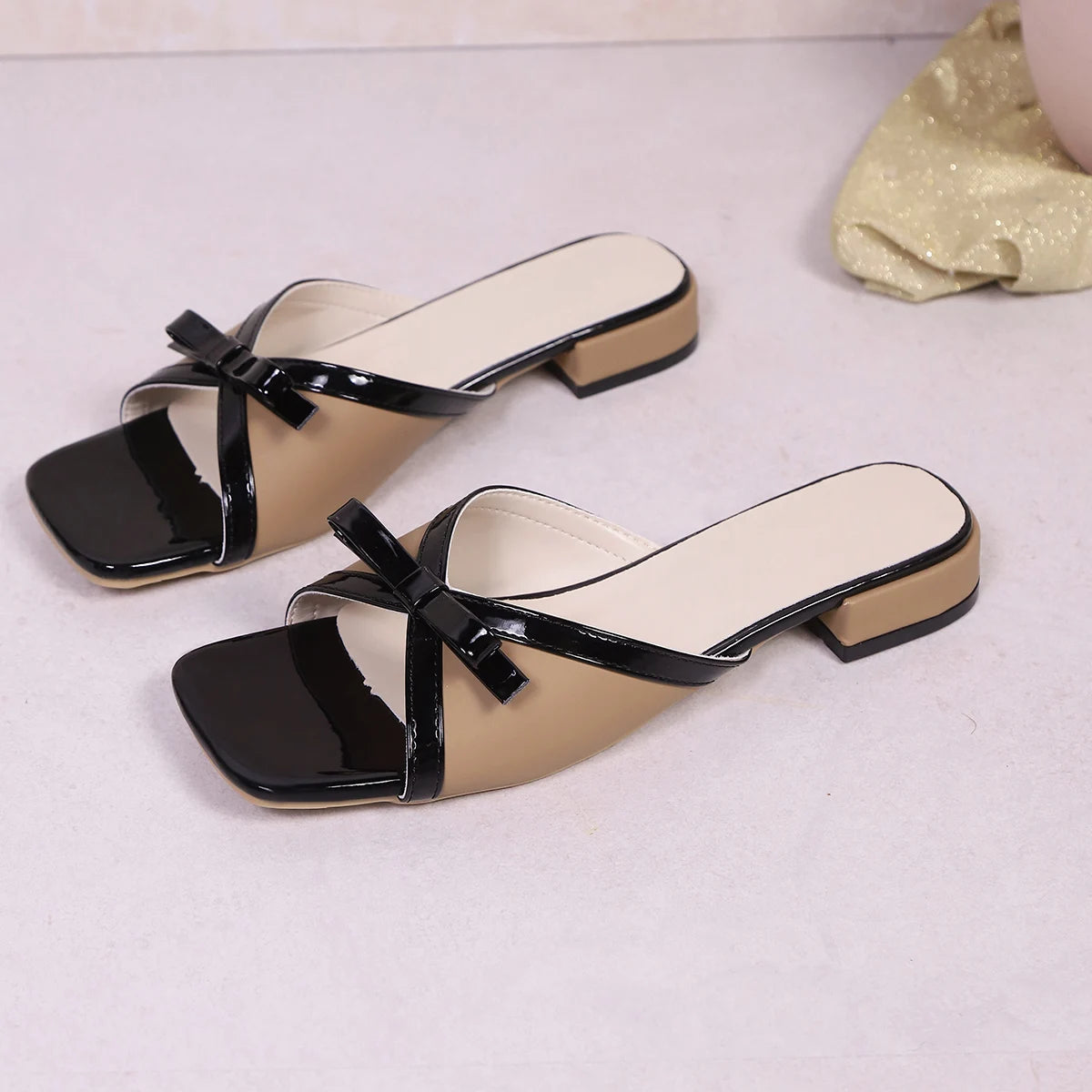 Slippers 2025 One Word Summer Women's New French Square Toe Bow Sandals