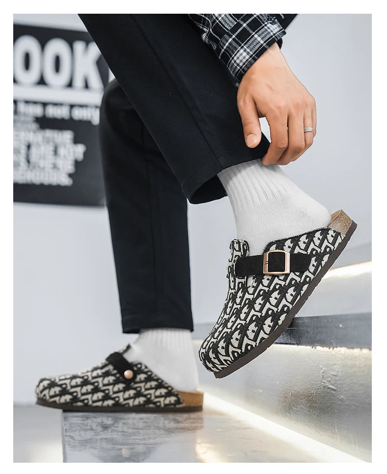 Comfortable Slip-On Slippers Spring 2026 Trendy Streetwear Mules Convenient Easy-To-Wear Breathable Flat Heel Design Sandals