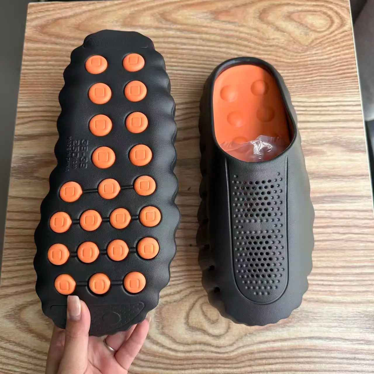 Men's Slippers Non-Slip Slides Fashion Massage Slippers Comfortable Women Slides Summer Sandals Outdoor Indoor Shoes Big Size