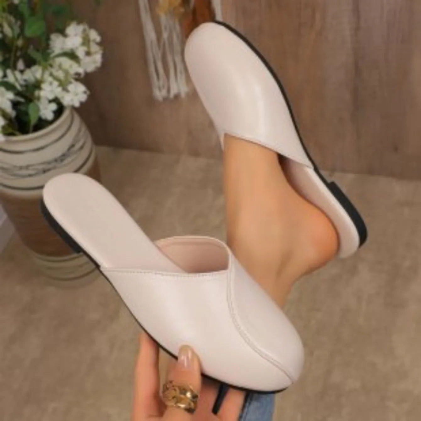 Women Slippers Handmade Flat Bottom Leather Slippers Home Big Size Sandals Anti-slip Slip-On Shoes Lightweight Slides Women