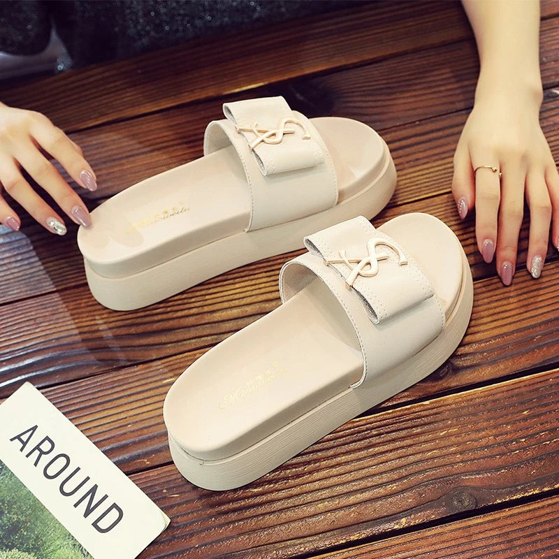 2025 Best-selling NEW Slippers Summer Shoes Women Platform Design Slides Fashion Letters Ladies Shoes Casual Slippers Salsnda